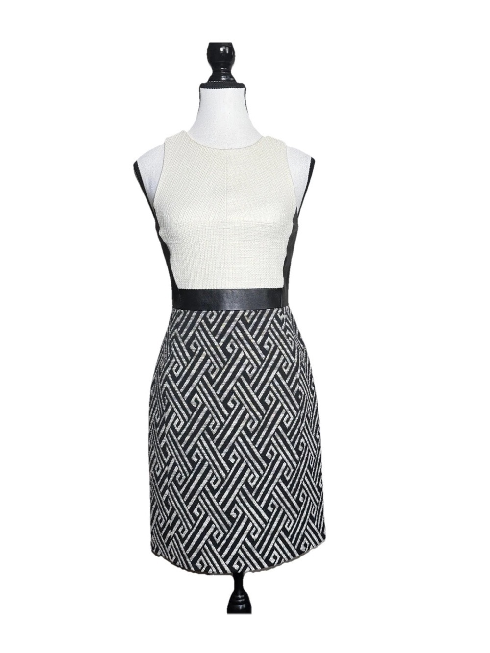 4. Collective Chelsea Tweed Sheath Dress Size 0 Ivory Black Geometric Sleeveless